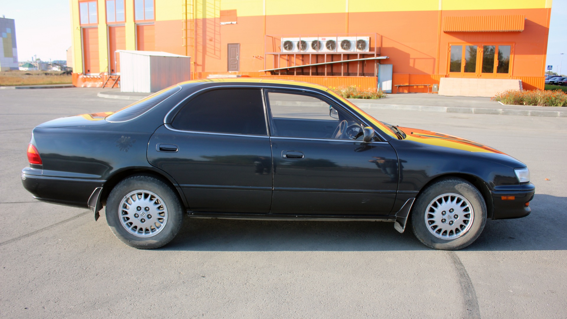 30 кузов. Тойота Виста etoile. Toyota Vista 1.8 etoile 1993. Тойота etoile 1993. Тойота Виста Етоиле.