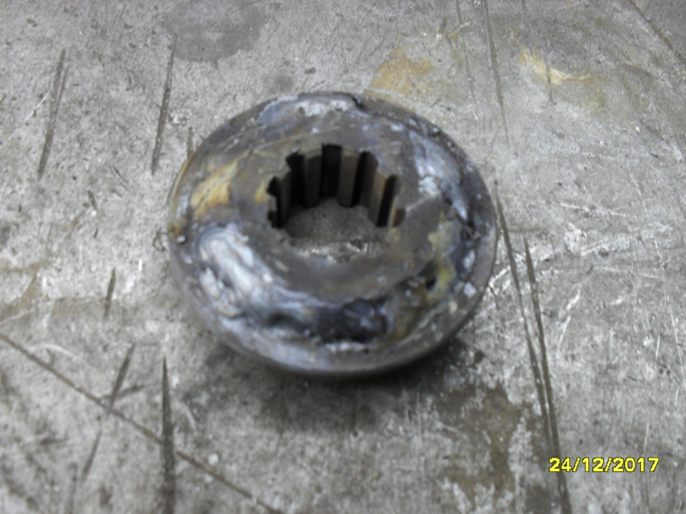 Фото в бортжурнале Самодельный минитрактор