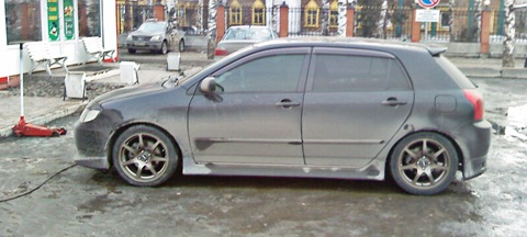 RIGHT WHEELS - Toyota Corolla Runx 18L 2001