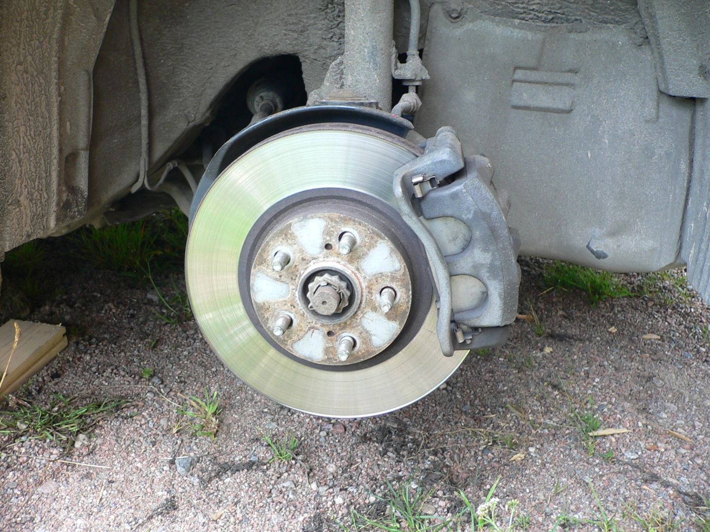 Brake Caliper Overhaul - Toyota Celica 20L 1998