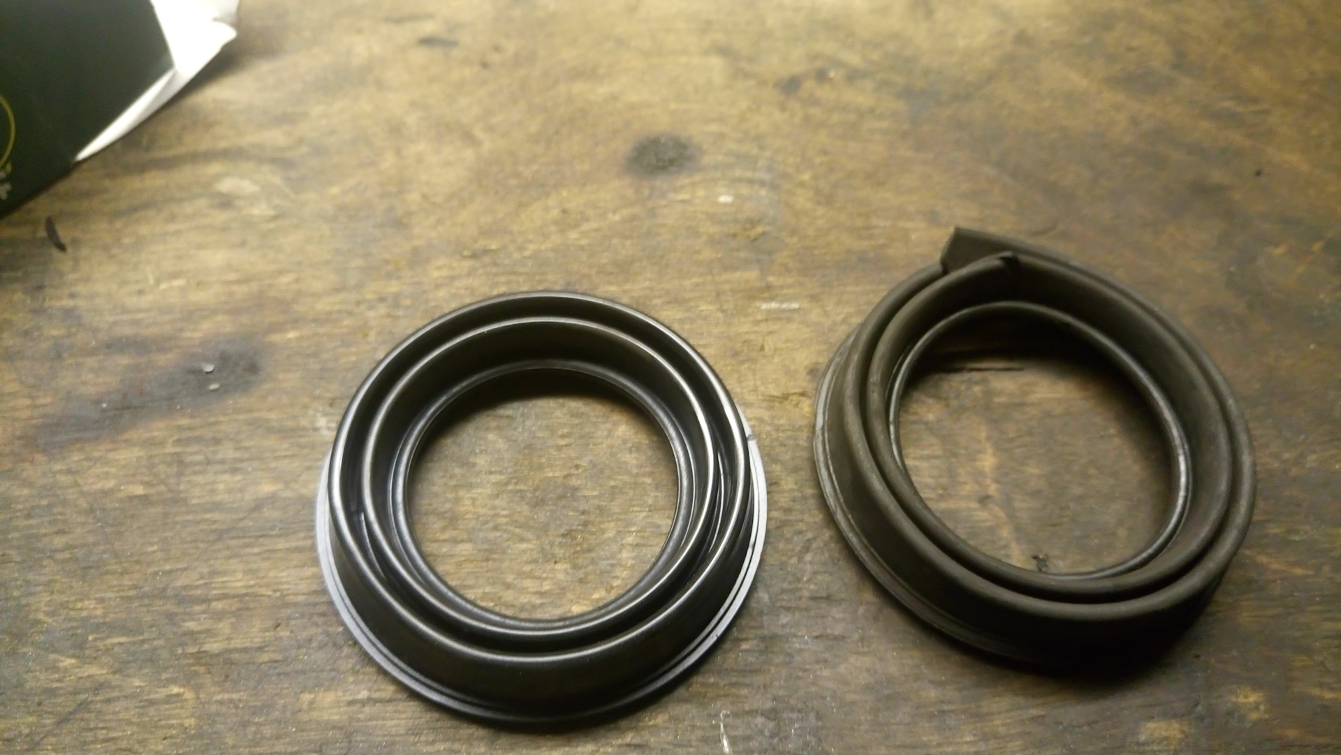 пыльник поршня. ремкомплект суппорта хендай ix35. пыльник поршня суппорта газель некст. пыльник поршня суппорта 57 мм переднего эпика. пыльник поршня тормозного суппорта фф2.