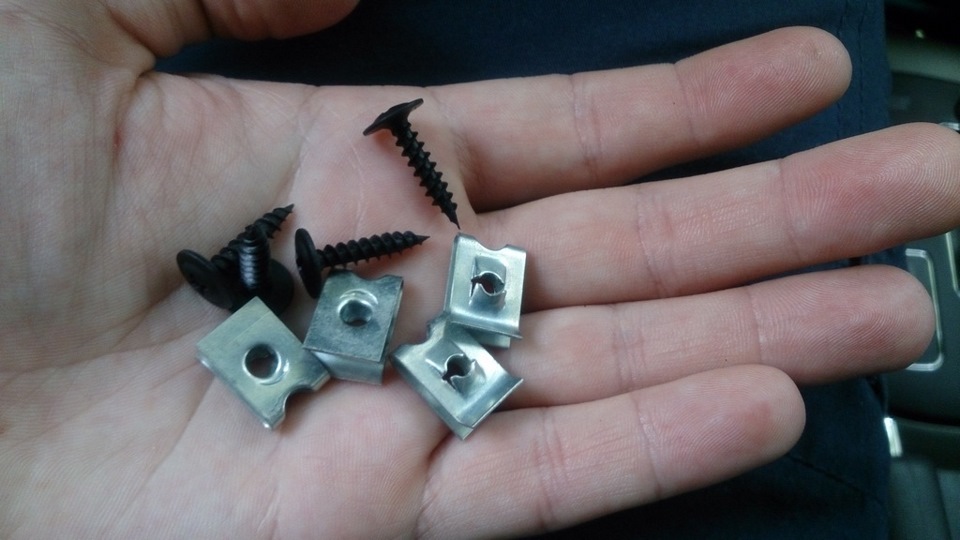 Сходил на рынок. прикупил крепежа — Hyundai i30 (1G)