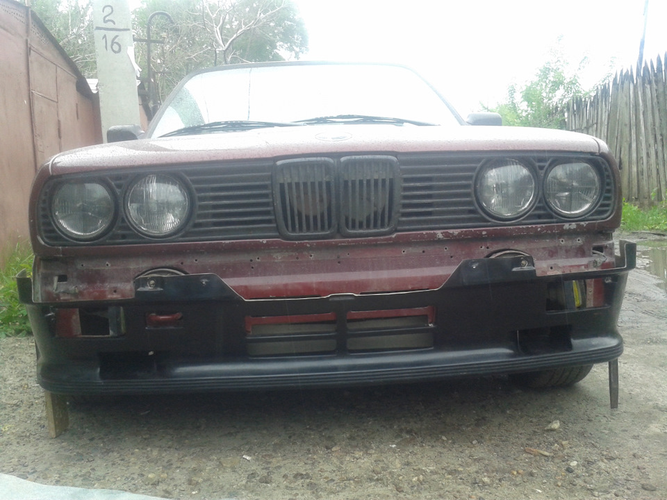 Bmw e30 мтех 2. Бмв е30 передний бампер. Бмв е30 м тех 2. Бмв е30 американка. Бампера е30.