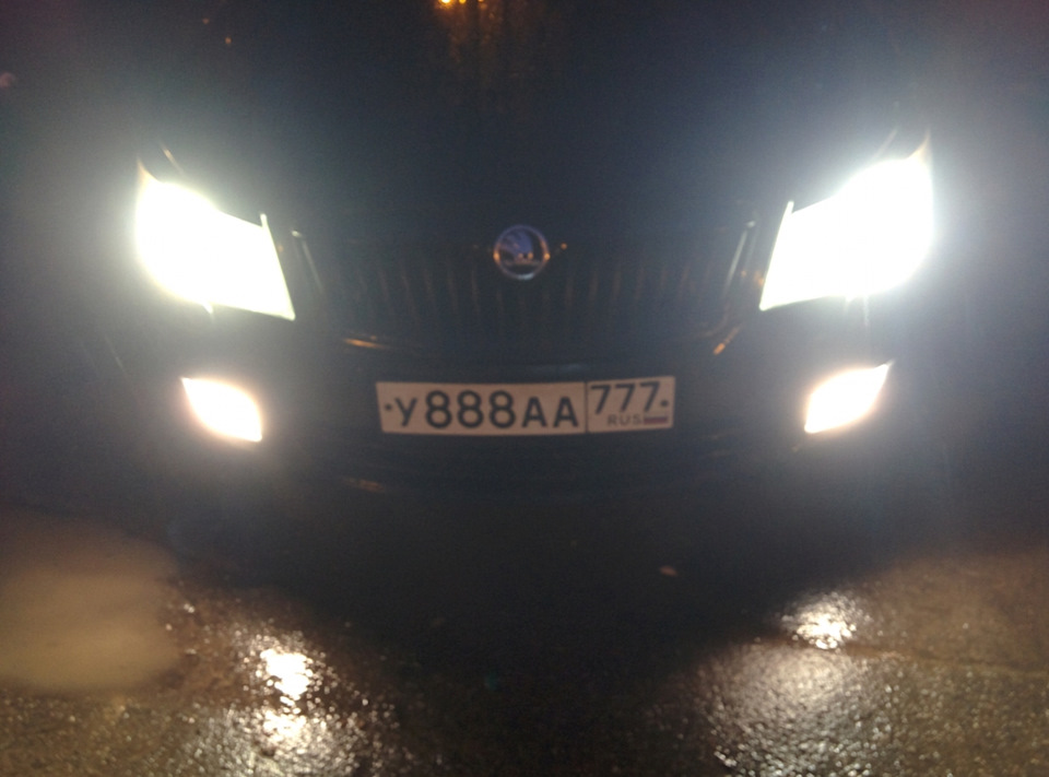 Белый свет в туманки и попытка сделать белый свет в ходовых огнях ...