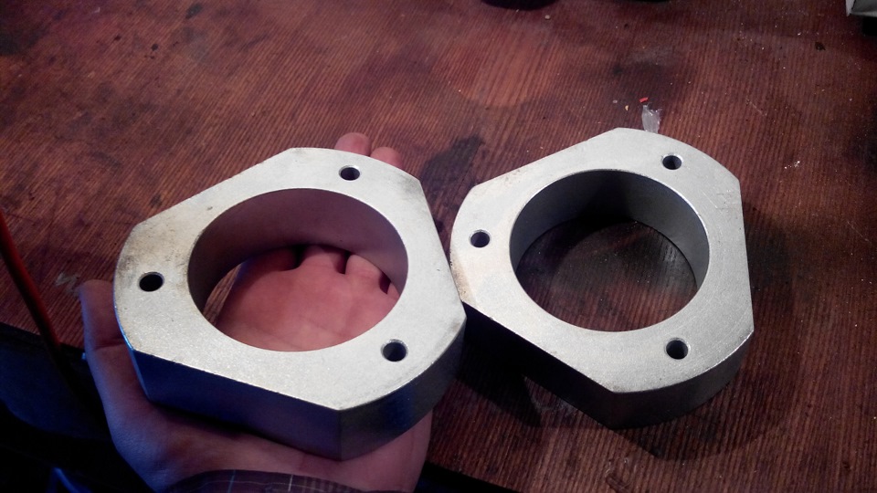 7. Проставки паджеро. Проставки pajero 4. Проставки под пружины smart 450. Проставки расширители колес на митсубиси паджеро спорт 1.