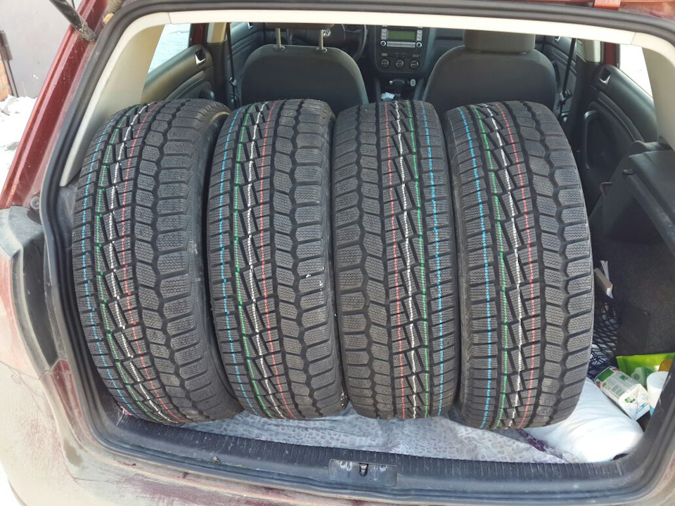 Наконец-то! Зимние фрикционные шины — Volkswagen Golf Mk5, 1,6 л, 2007 ...