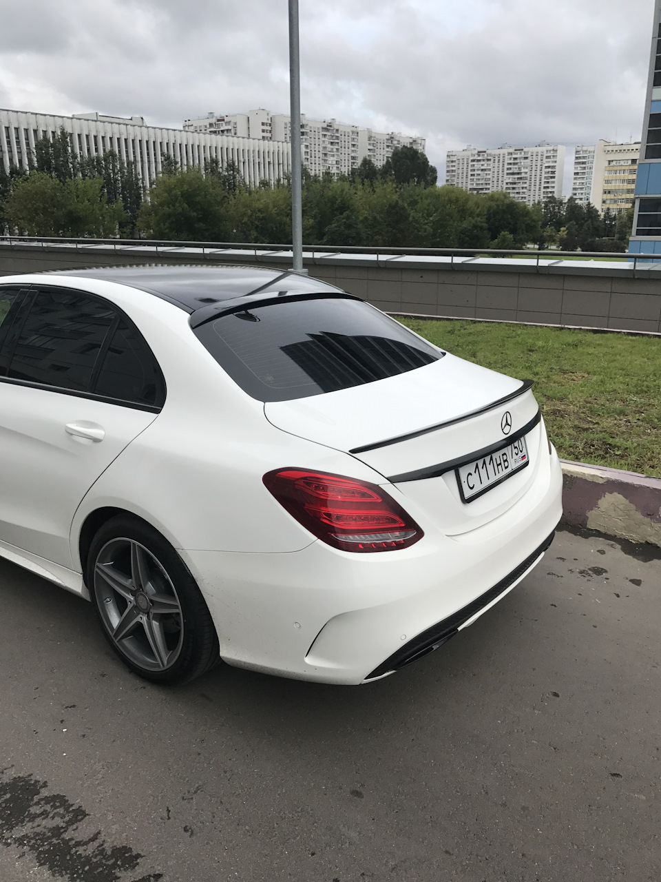 Mercedes Benz w205 White