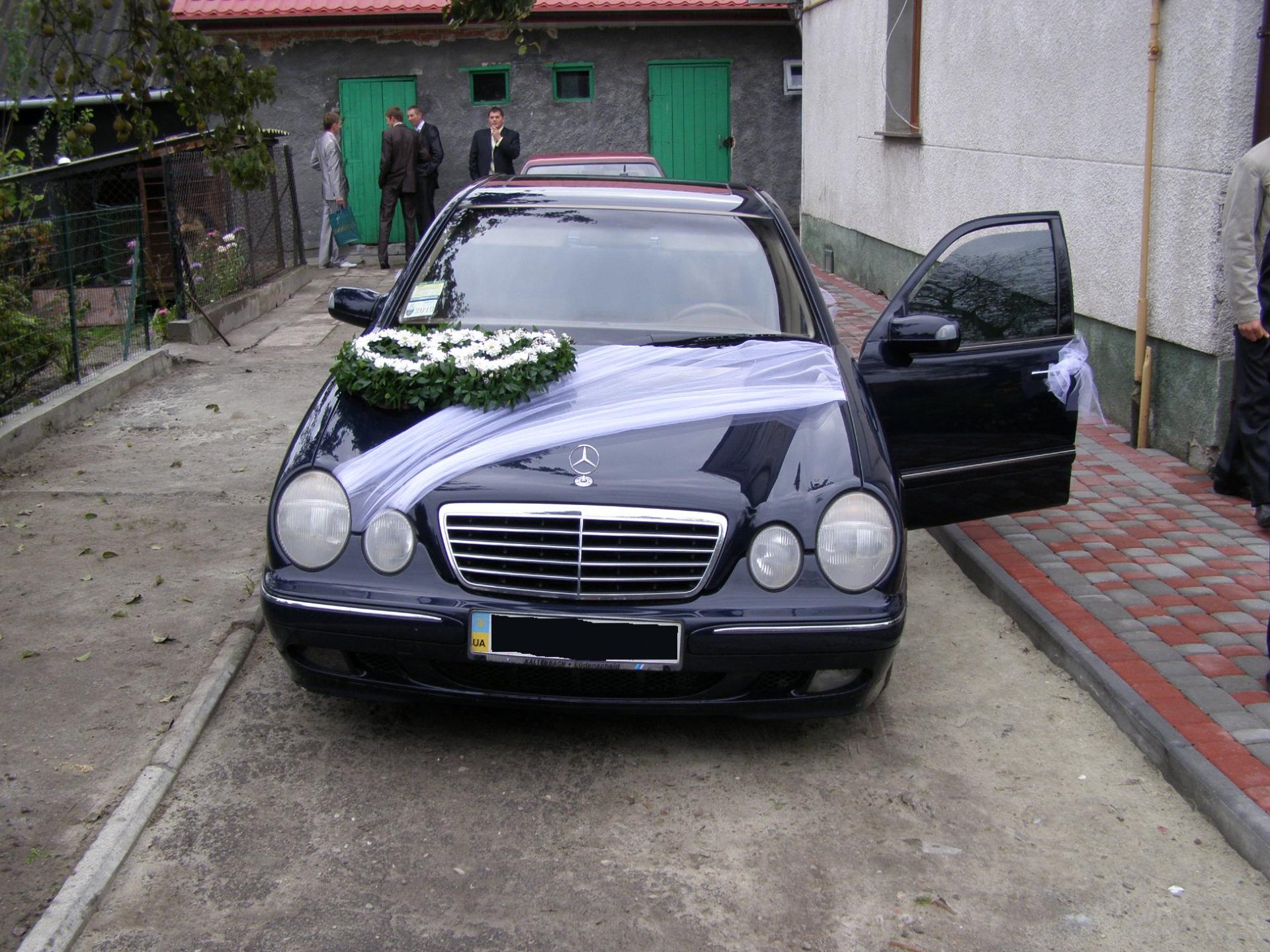 Mercedes Benz очкарик