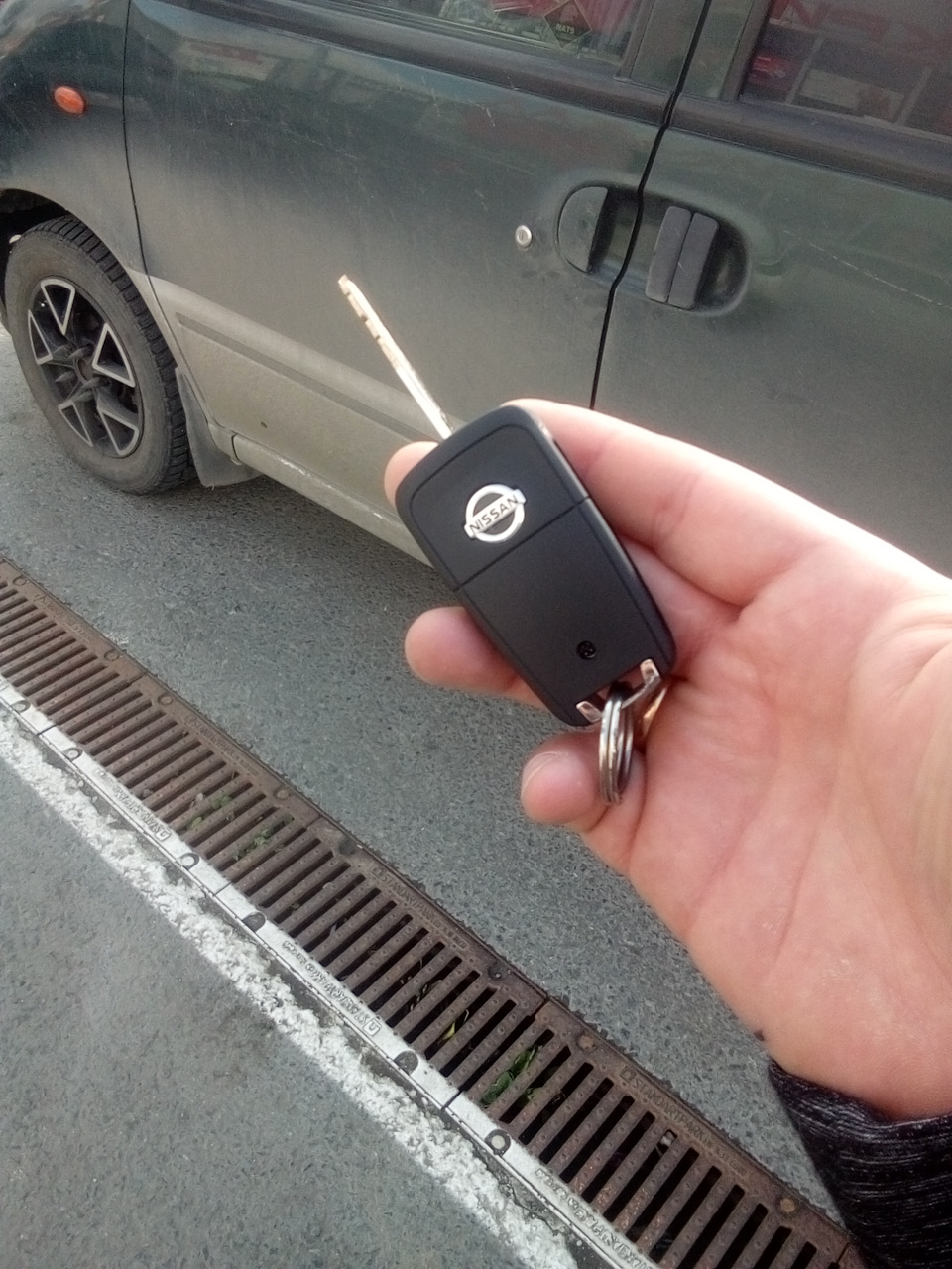 Ключ выкидной с чипом — Nissan Serena Mk I (C23), 1,6 л, 1998 года ...