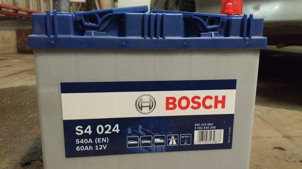 Замена АКБ на BOSCH S4 — Mazda 6 (1G) GG, 2,3 л, 2002 года | плановое ...