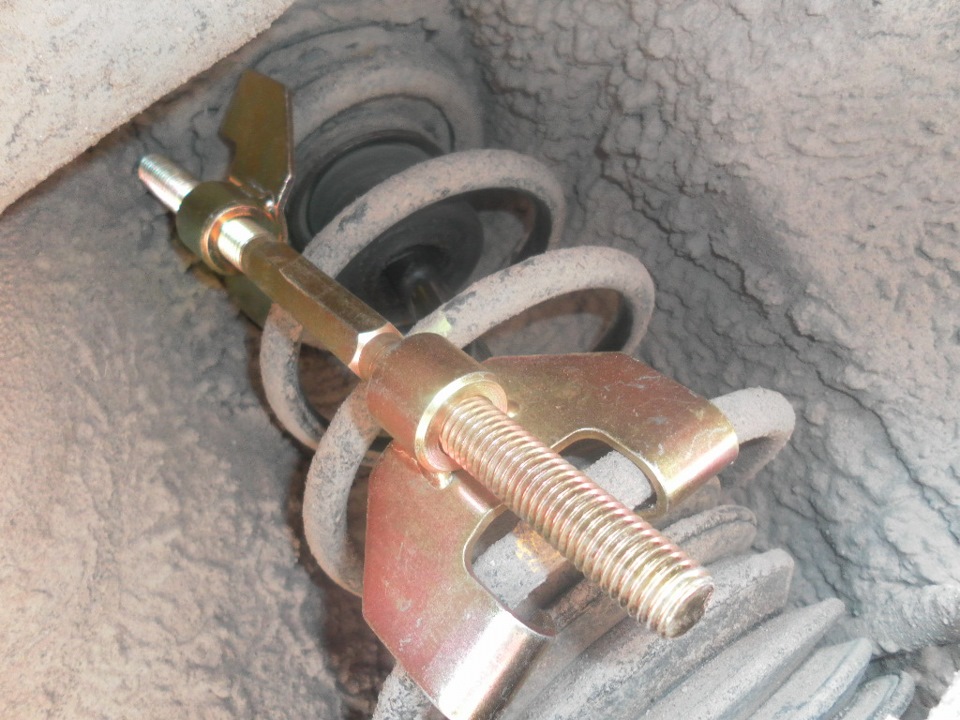 смена задней подвески — Toyota Sprinter (100), 1,5 л, 1992 года ...