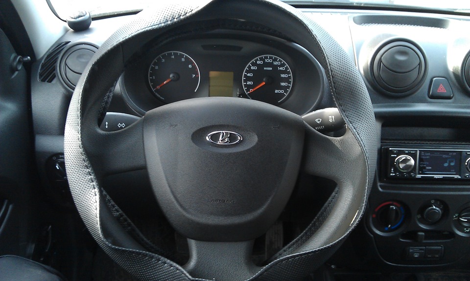 Оплетка на руль — Lada Гранта (1G), 1,6 л, 2012 года | аксессуары | DRIVE2
