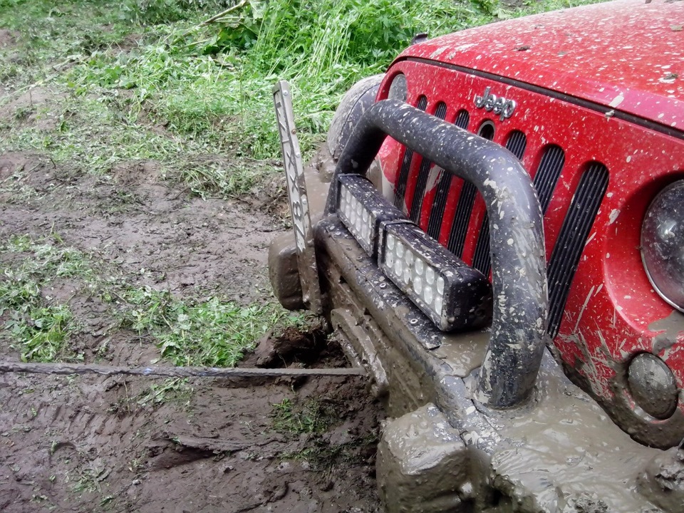 вылезал уже на лебедке — Jeep Wrangler (JK)