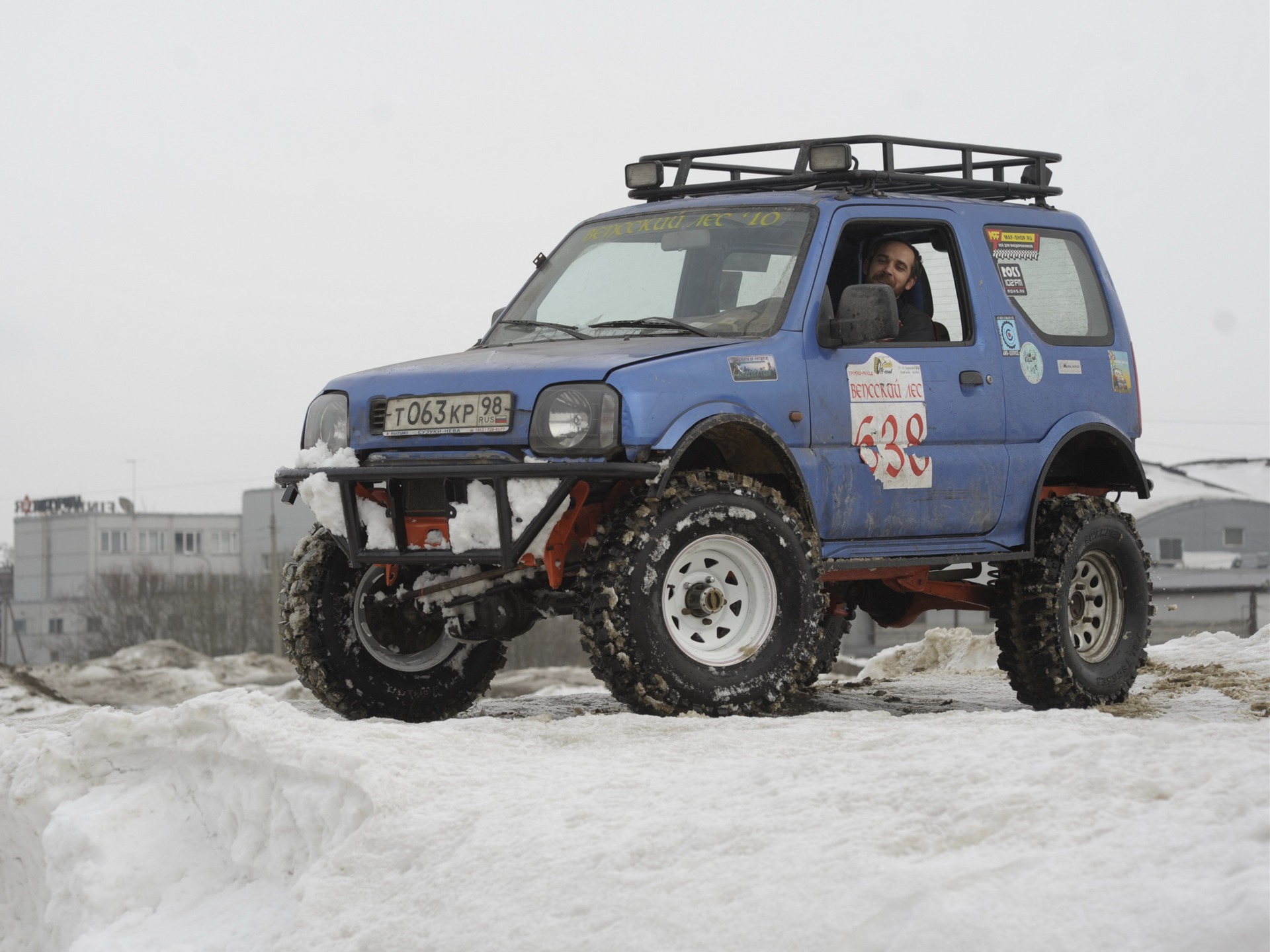 Полный привод джимни. Привод Сузуки Джимни. Jimny полный привод. Днище Suzuki Jimny. Виком 106у Jimny.