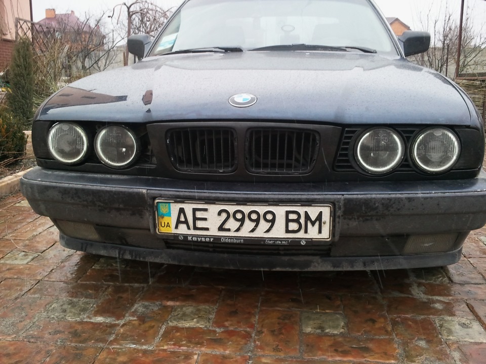 Е34 узкая морда. БМВ е34 широкая морда. BMW e34 морда. BMW e34 широкая морда. БМВ 5 е34 широкая морда.