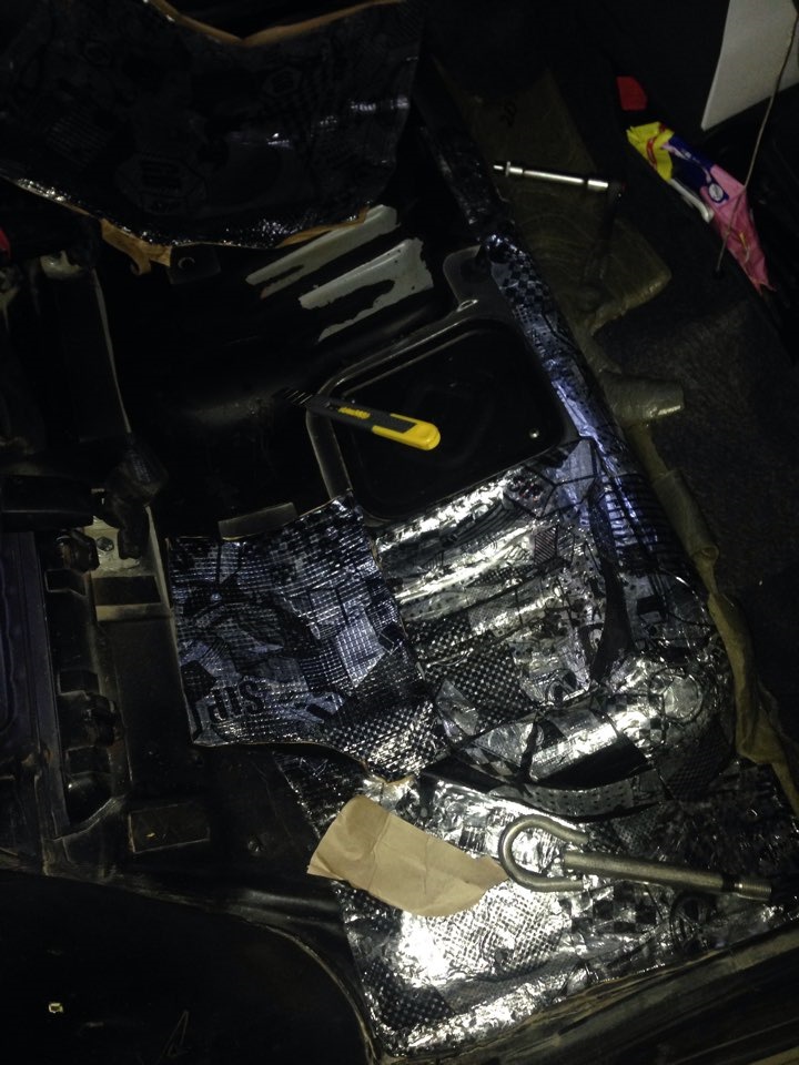 ШВИ задних арок и под сиденьем задним . Начало — Lada Приора седан, 1,6 ...