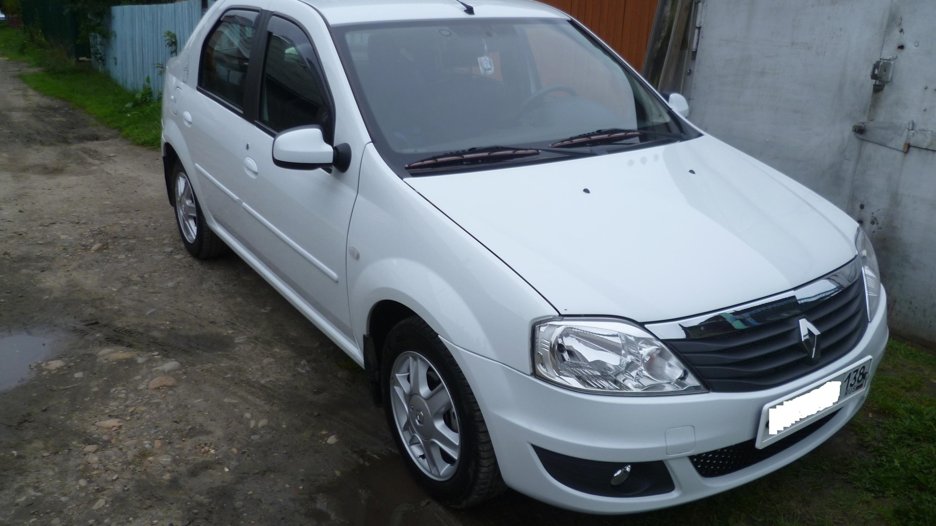 Renault Logan (1G) 1.6 бензиновый 2013 | Медведь. на DRIVE2