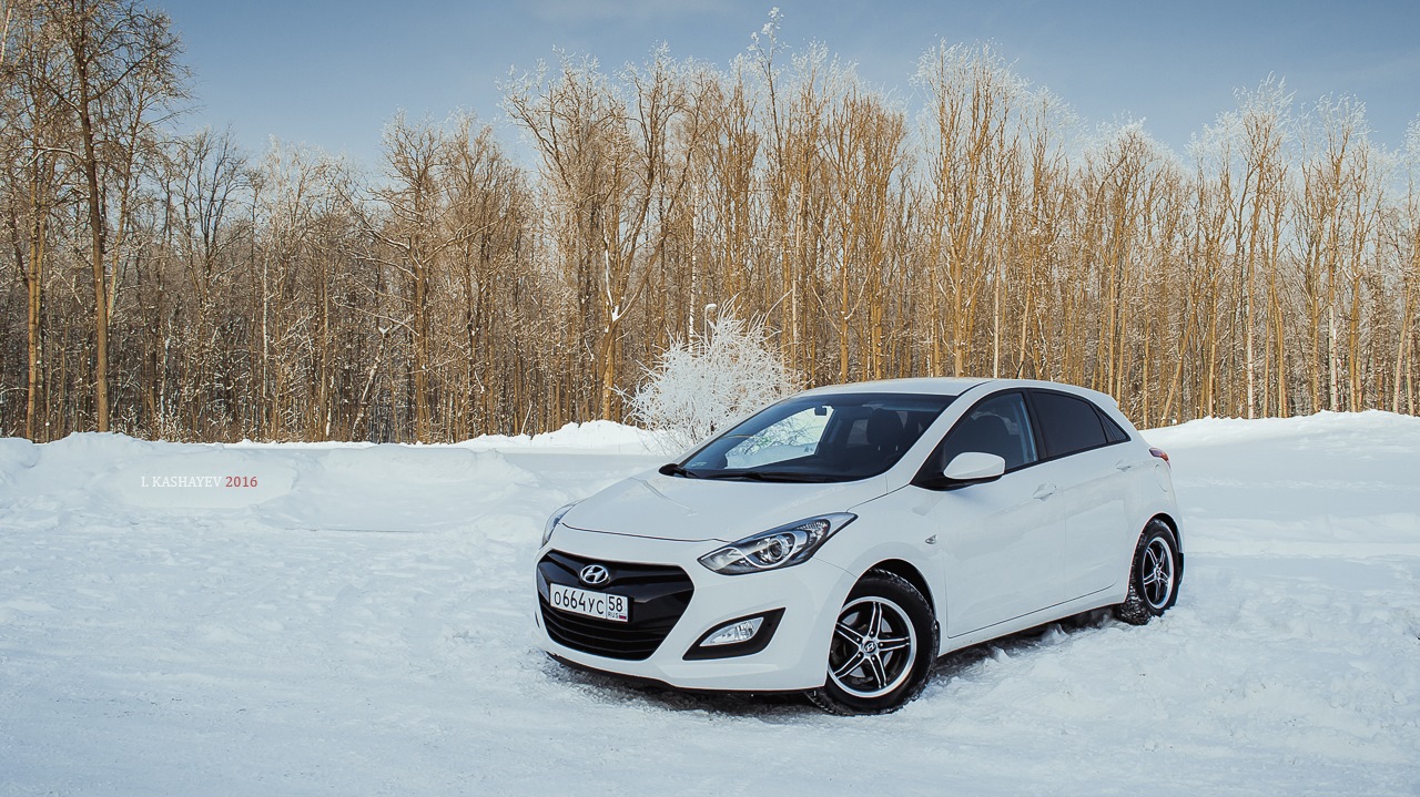 Белый хендай песня слушать. Хендай i30 белая. Hyundai i30 2012 белый. Белая машина Хендай. Hyundai i30 белый 2022.