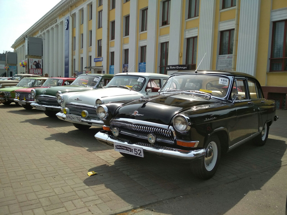 Авто н новгород. Перовский клуб ретро автомобилей. Ретро клуб автомобилей Подольск. Клуб ретро автомобилей в Нижнем Новгороде. Ретро клуб картинки.