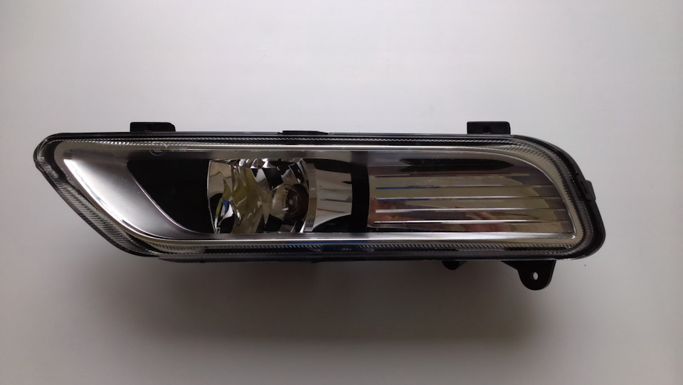 Передние фары на пассат б7. Passat b7 птф. Противотуманки пассат б7. Противотуманки фольксваген пассат б7. Противотуманки пассат б7.