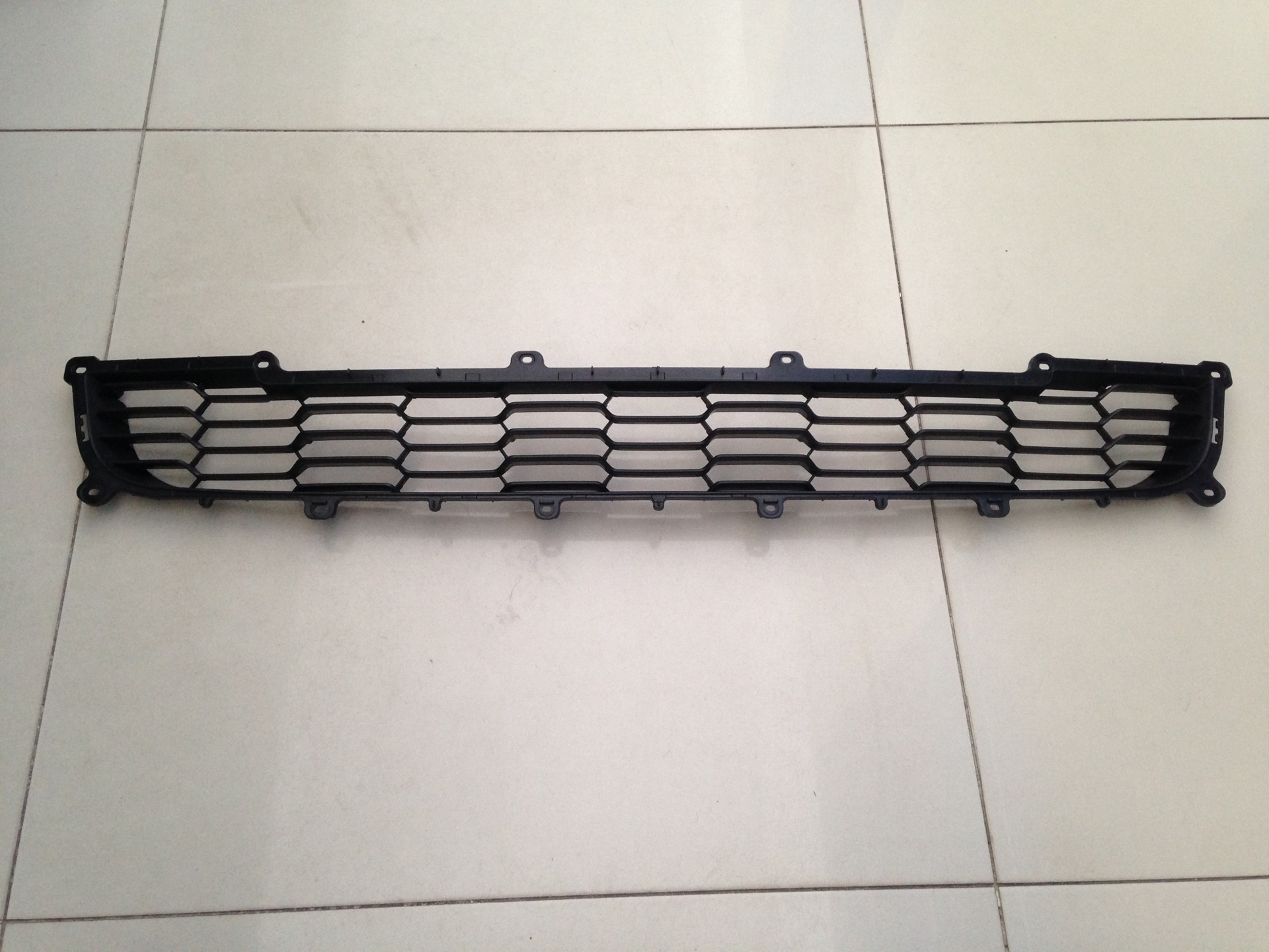 решетка бампера приора 2 соты. н/о. решетка бампера нижняя 21704 приора. нижняя решетка бампера приора 2. нижняя решетка бампера приора 2 соты.
