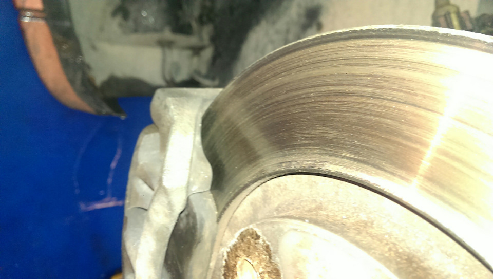 Первый визит в сервис. Меняем тормозные колодки. — Iran Khodro Samand ...