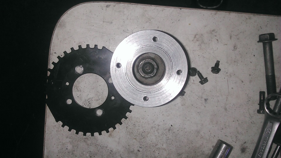 Муфта коленвала и крепления датчика. — Mazda RX-8, 4 л, 2005 года ...