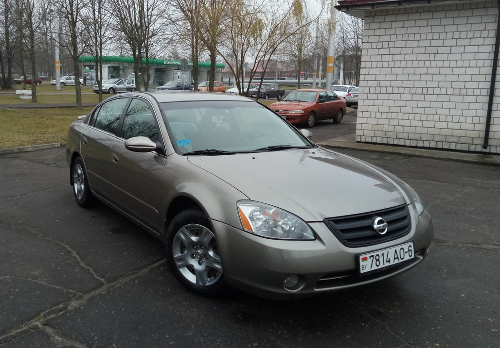 Ниссан 2.5 бензин. Ниссан Алтима 2002 2.5. Nissan Altima 2005 2.5. Nissan Altima s 2.5 2003г. Ниссан Альтима 2002 год.