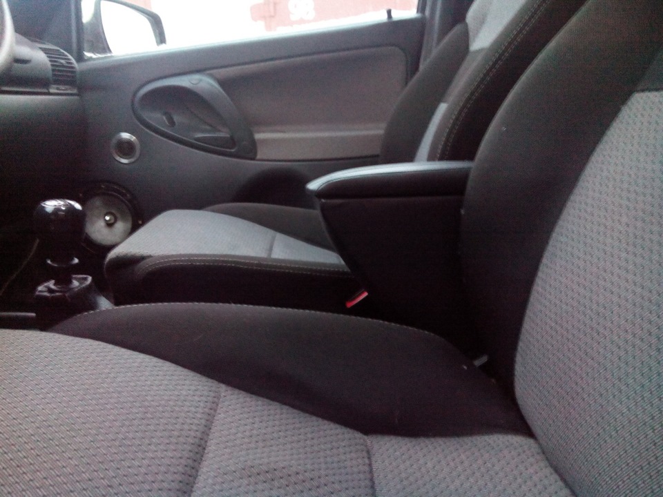 Подлокотник — Lada Калина Спорт (1G), 1,6 л, 2009 года | аксессуары ...