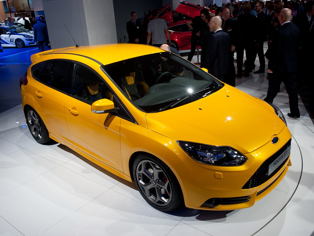 Ford Focus St 2 поколения