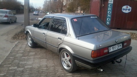 дрифт на bmw 325 устькаман дрифт на bmw 325 устькаман