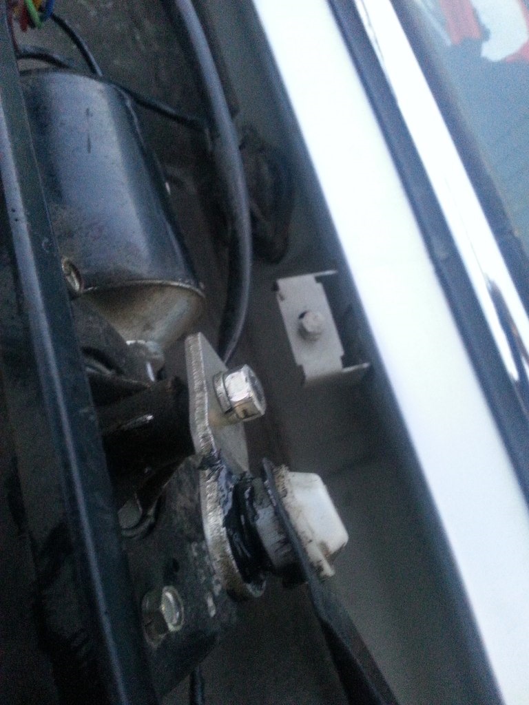 Разгрузка дворников — ГАЗ 31105, 2,3 л, 2004 года | своими руками | DRIVE2