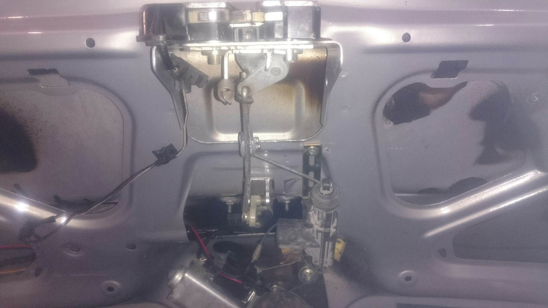 Открывание багажника с кнопки и тоннель от гранты — Lada Калина Спорт ...