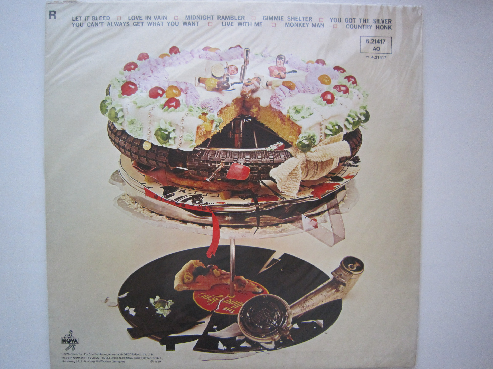 Let's bleeding. Rolling stones let it bleed обложки. The rolling stones альбомы 1969. Let me bleed. The rolling stones let it bleed 1969.