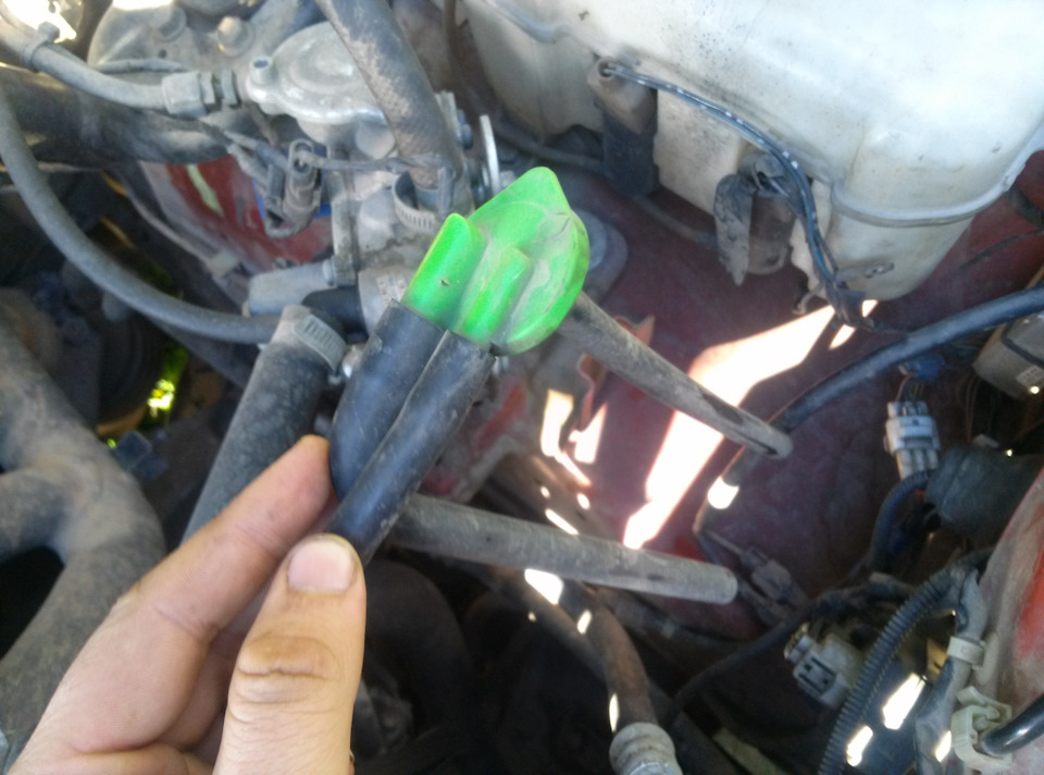 пена в радиаторе — Suzuki Grand Vitara (1G), 2 л, 2001 года ...