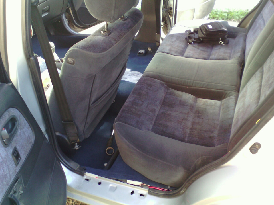 Збираю салон після покраски — Mazda 626 V (GF), 2 л, 1998 года ...