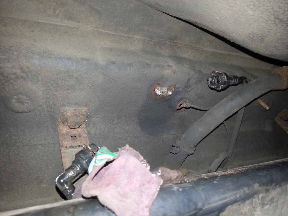 чистка бензонасоса и топливного фильтра — Lada 2114, 1,6 л, 2009 года ...