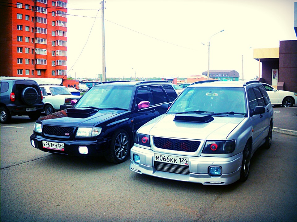 Встреча друзей на нейтральной территории — Subaru Forester (SF), 2 л ...