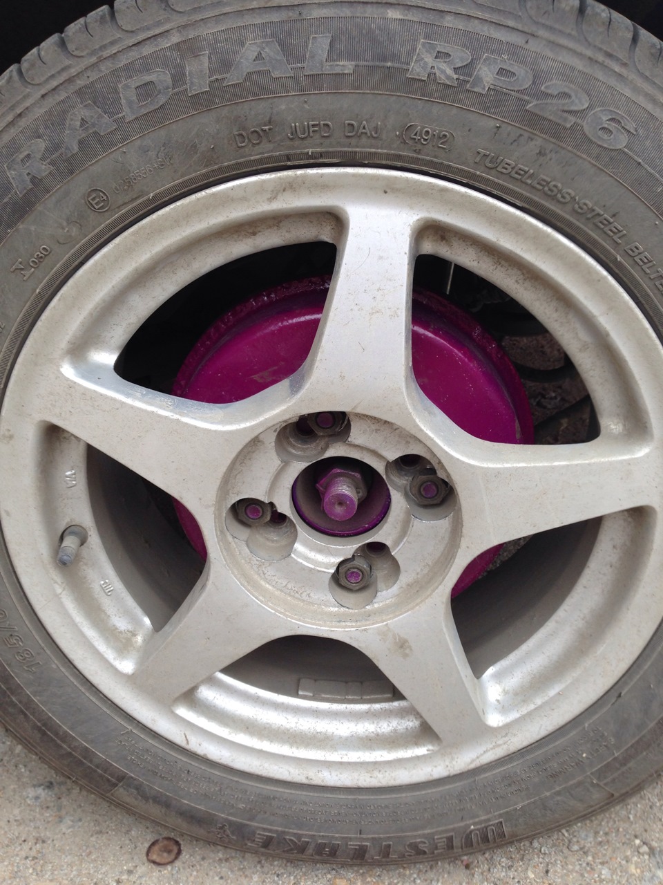 Потекли задние тормоза замена манжетов и пыльников на тормозных ...