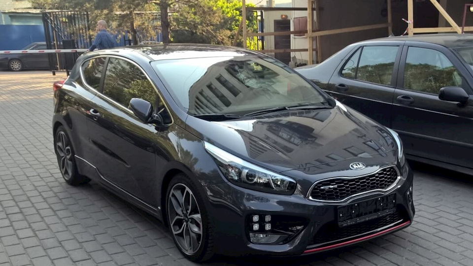 Kia Pro Ceed gt 2015 черная