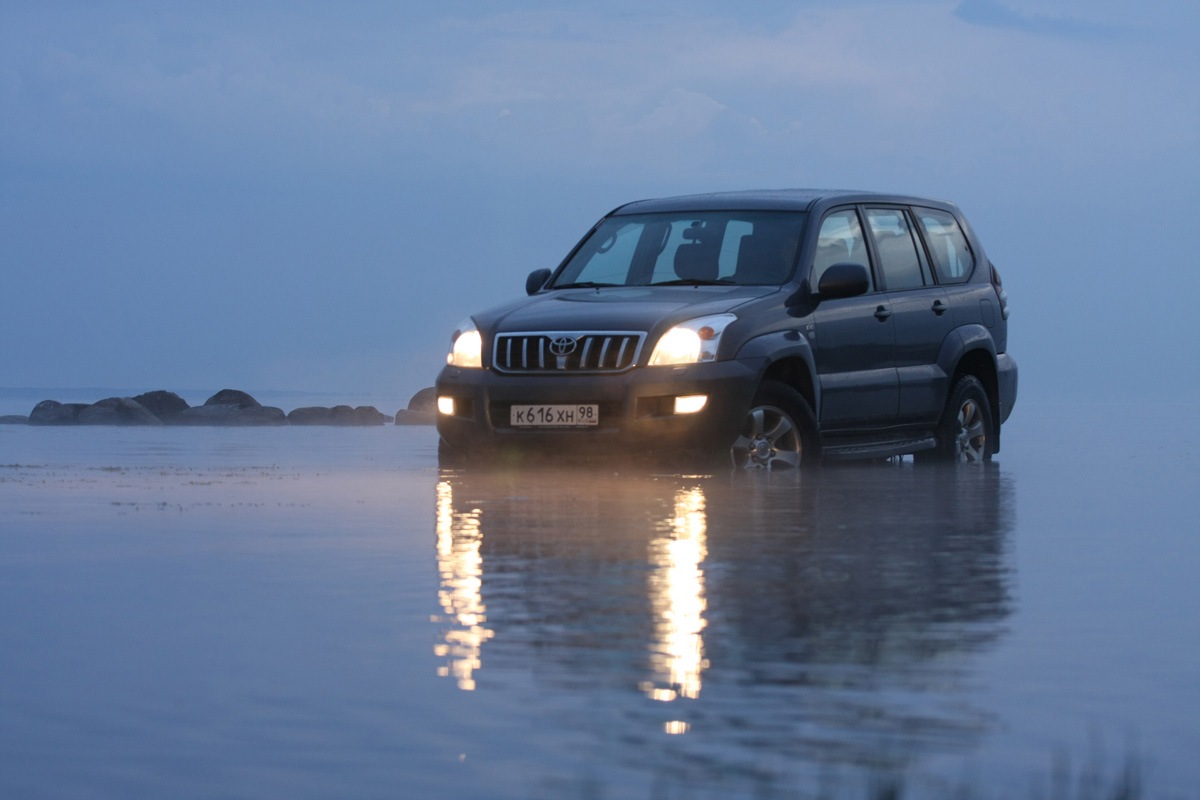 Toyota land cruiser prado 120 фото