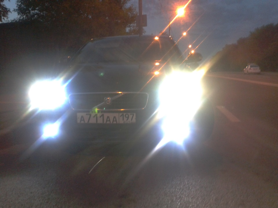 Замена лампочек в противотуманках поставил линзованные светодиоды ...