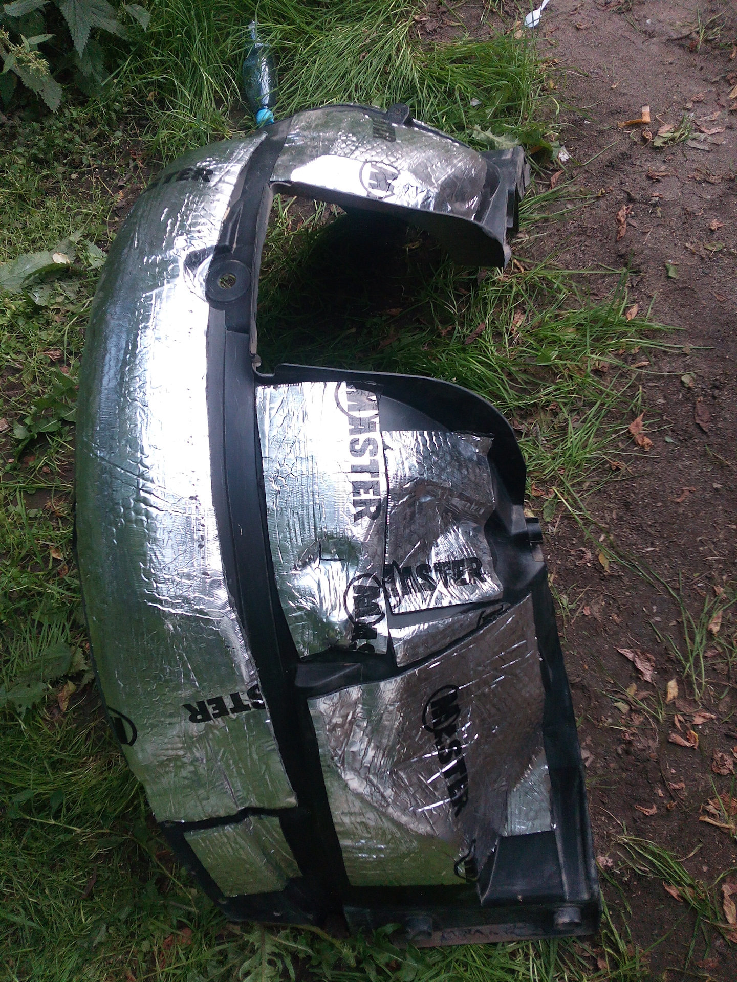 Виброизоляция подкрылков. Шумоизоляция локеров гранта. Виброизоляция подкрылков. Виброизоляция подкрылков. Виброизоляция арок honda accord 8.