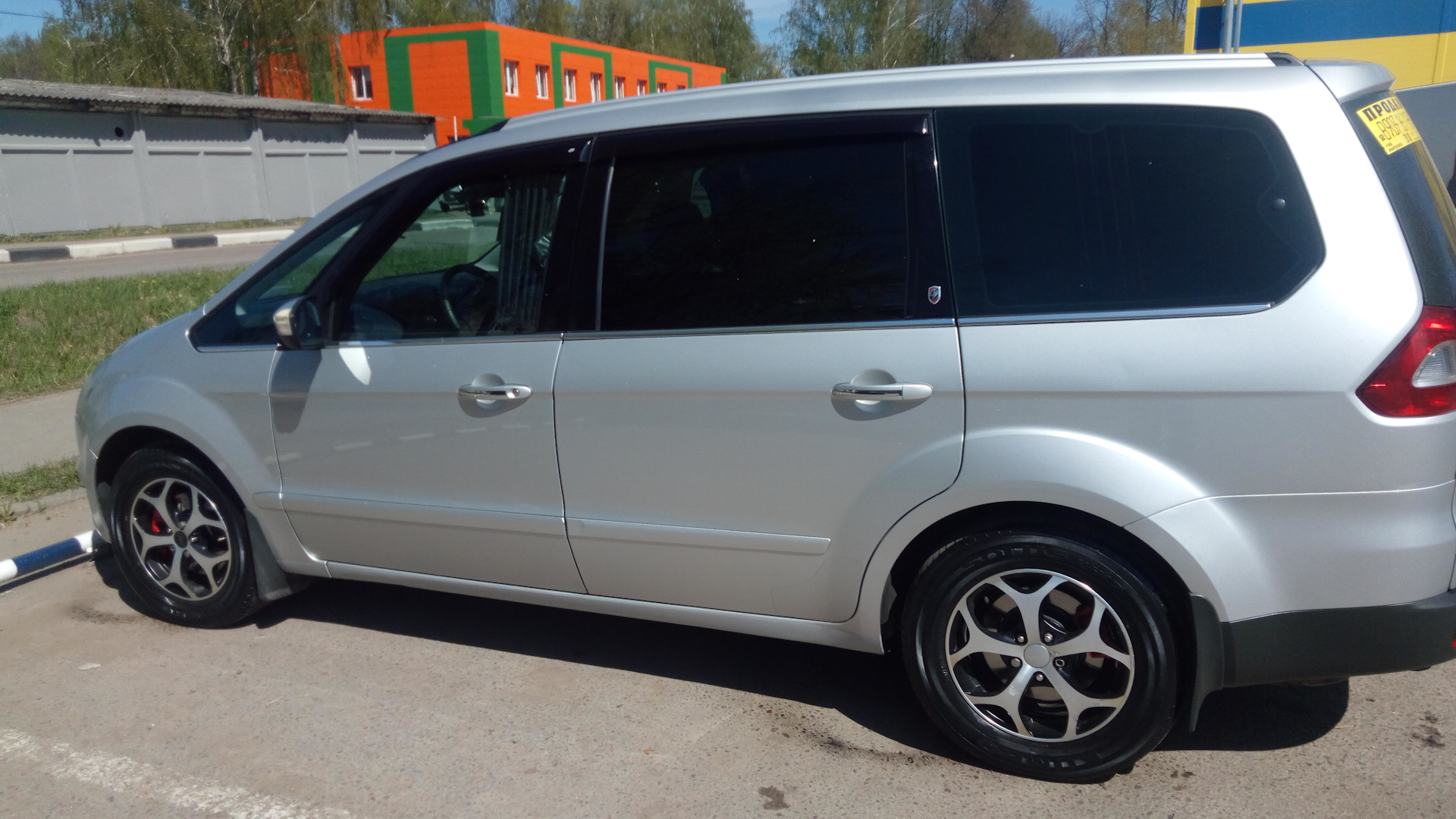 Ford Galaxy (Mk III) 2.0 бензиновый 2010 | Любимая Галюня на DRIVE2