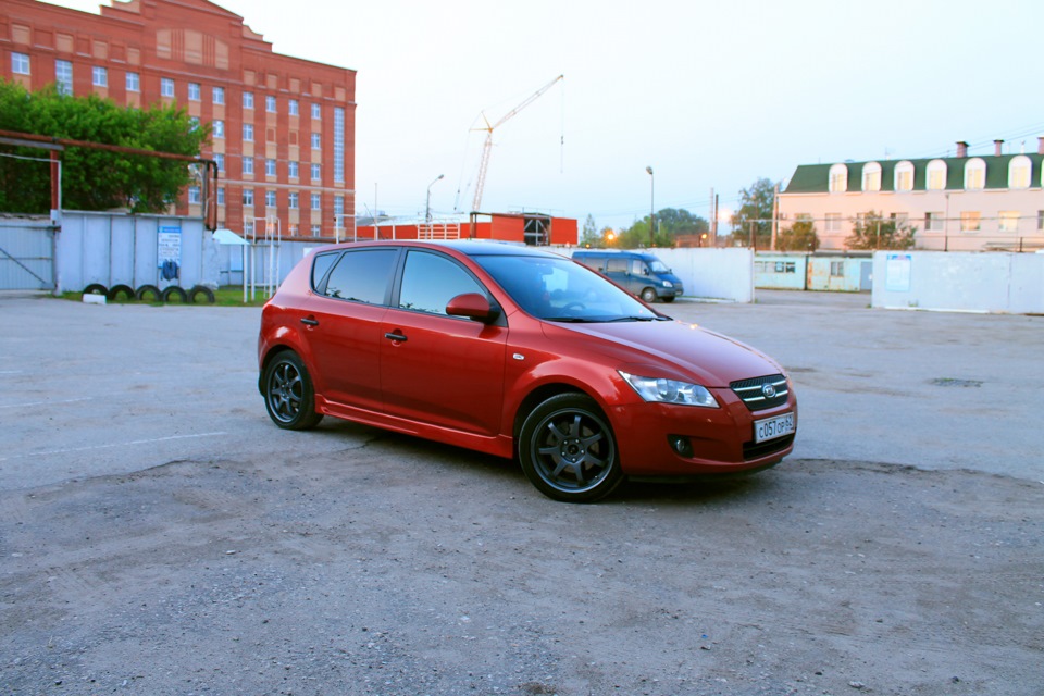 Kia Pro Ceed ed FL Red