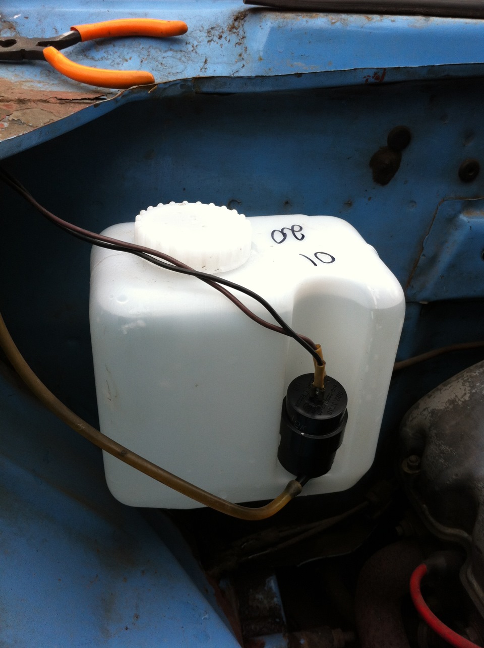 омывайка движком. омывайка движком. пежо 206 омыватель лобового. омывающая жидкость рено логан 1. мотор омывателя 2101-07, газель ат.