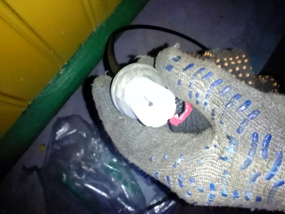 Замена троса спидометра — FIAT Croma I, 2 л, 1990 года | своими руками ...