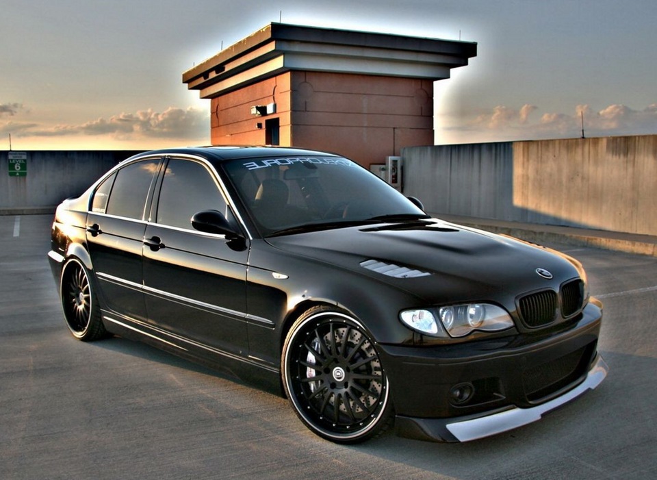 Е46 2.0. BMW e46 Tuning Black. BMW e46 Black sedan. Е46 черная седан. БМВ е46 Рестайлинг.