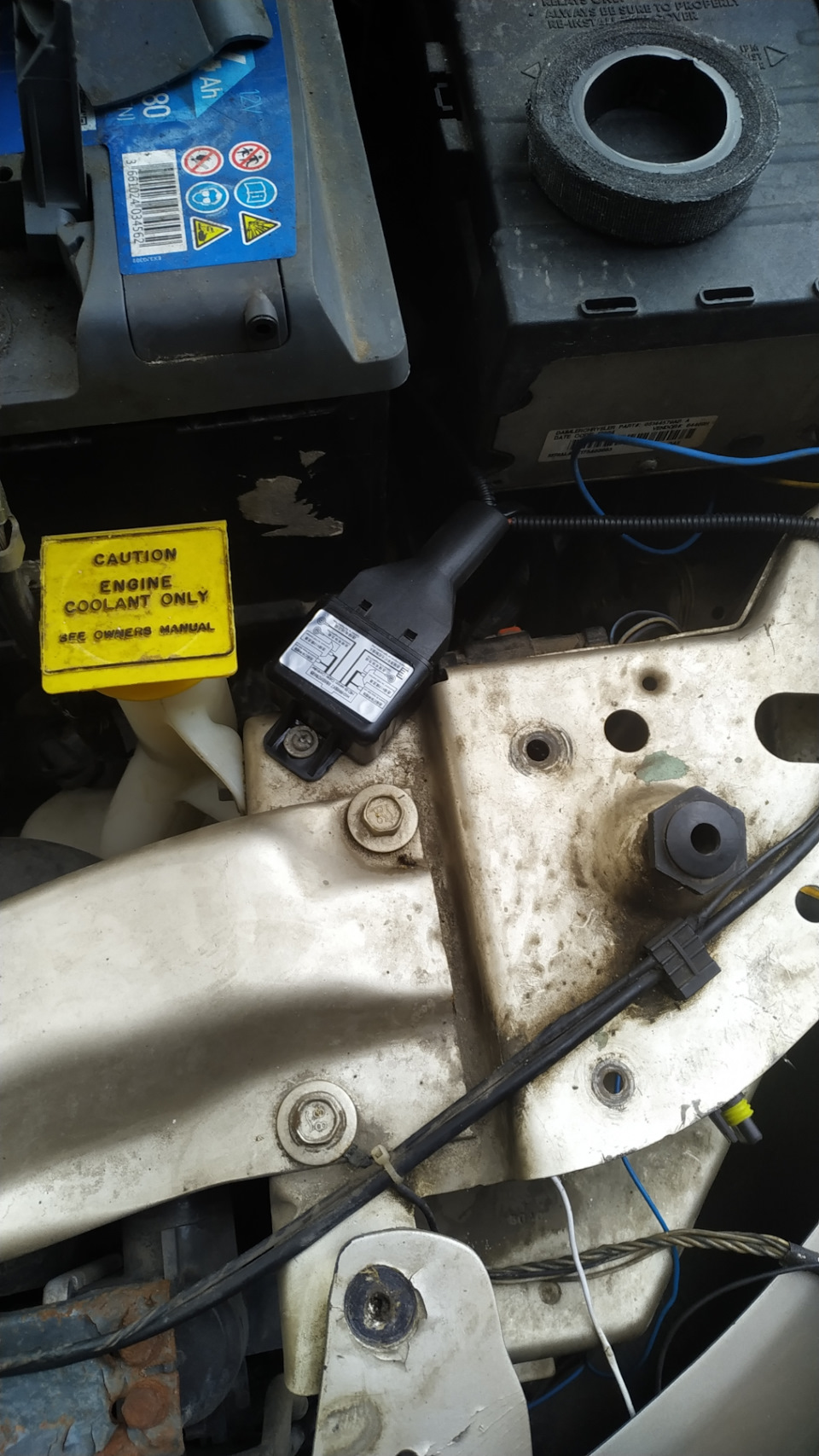 Подключение шторки дальнего. — Dodge Grand Caravan (4G), 3,3 л, 2005 ...