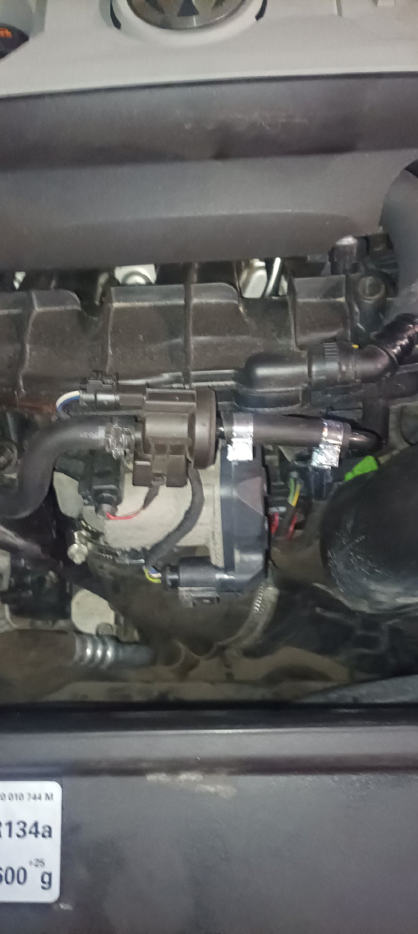 Замена клапана абсорбера — Volkswagen Passat CC, 1,8 л, 2011 года ...